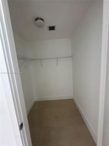 201 SW 17th Rd 701, Miami, FL 33129