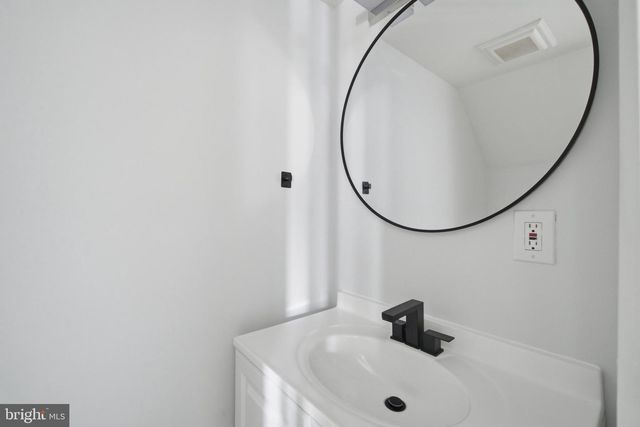 51 MEMPHIS CT, Sicklerville, NJ 08081