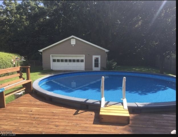 27 River Rd, Byram Twp., NJ 07874