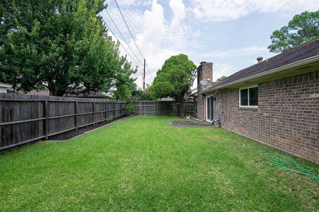 2838 Colony Drive, Sugar Land, TX 77479