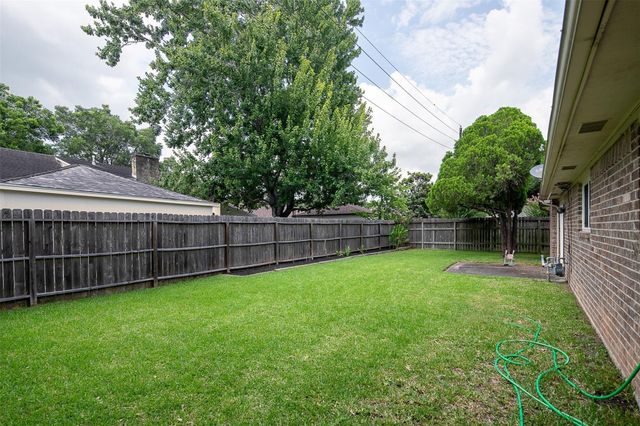 2838 Colony Drive, Sugar Land, TX 77479