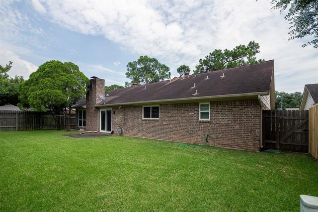 2838 Colony Drive, Sugar Land, TX 77479