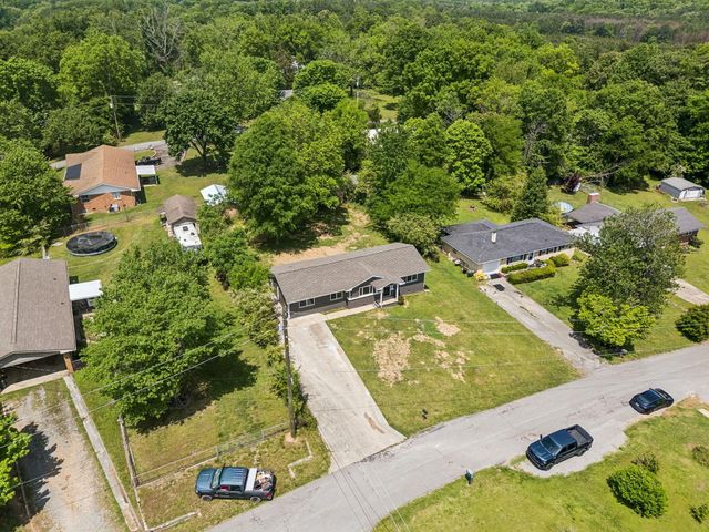 123 Artie Lane, Rossville, GA 30741