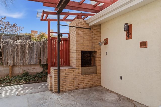 1500 Harvard Drive NE, Albuquerque, NM 87106