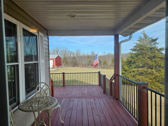 15638 St Highway 5-Colonial Hills, Ava, MO 65608