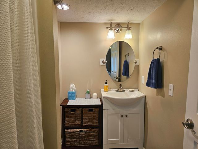 15638 St Highway 5-Colonial Hills, Ava, MO 65608