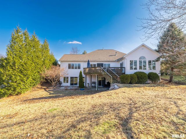 5205 N ASHFORD Drive, Peoria, IL 61615