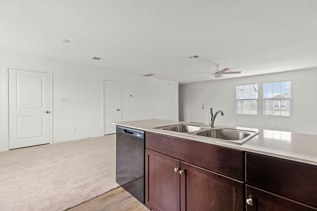 141 Texas Angel WAY, Jarrell, TX 76537