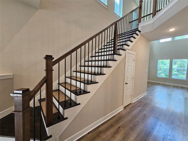 8045 Emerald Rock Drive, Dallas, TX 75228