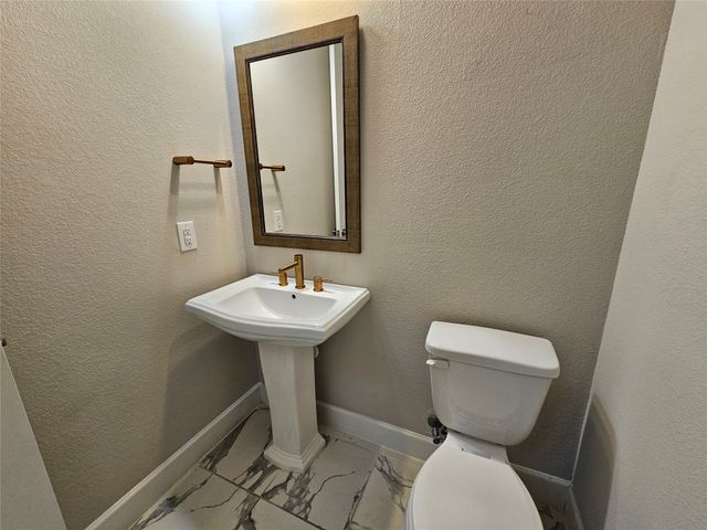 8045 Emerald Rock Drive, Dallas, TX 75228