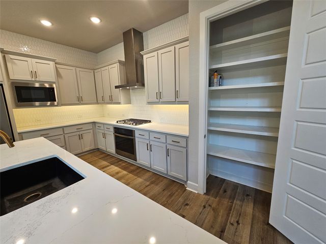 8045 Emerald Rock Drive, Dallas, TX 75228