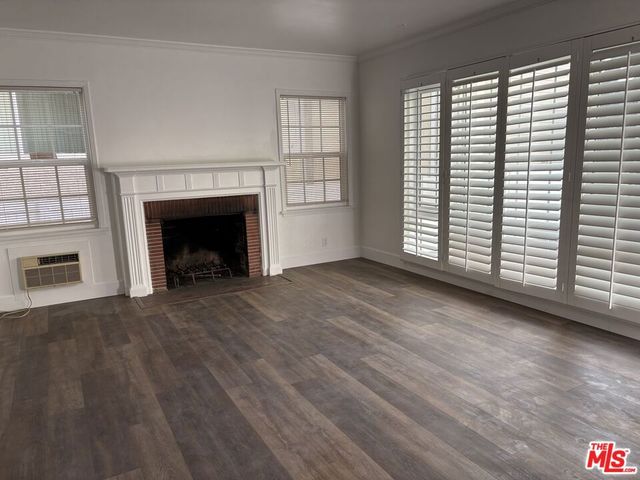 1638 Greenfield Avenue, Los Angeles, CA 90025