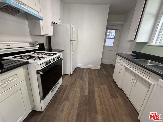 1638 Greenfield Avenue, Los Angeles, CA 90025