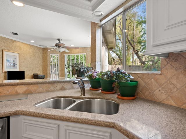 3219 Chapel Bend Drive, Houston, TX 77068