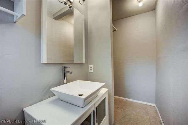 904 22nd Street, Barling, AR 72923