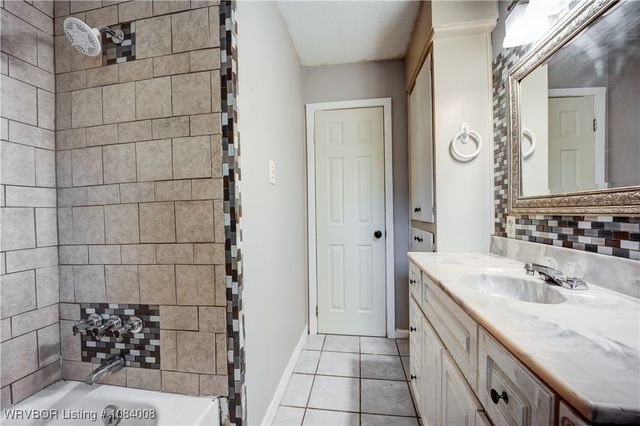 904 22nd Street, Barling, AR 72923