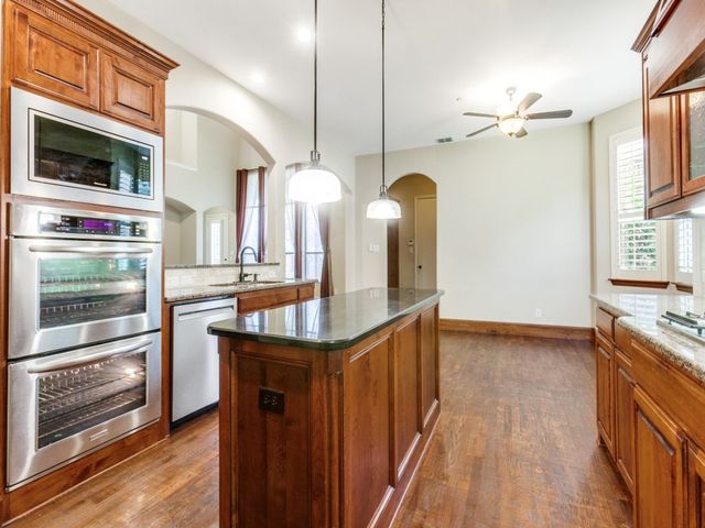 1114 Wynne Drive, Garland, TX 75044