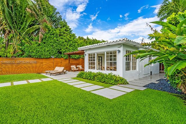 8 Century Ln, Miami Beach, FL 33139