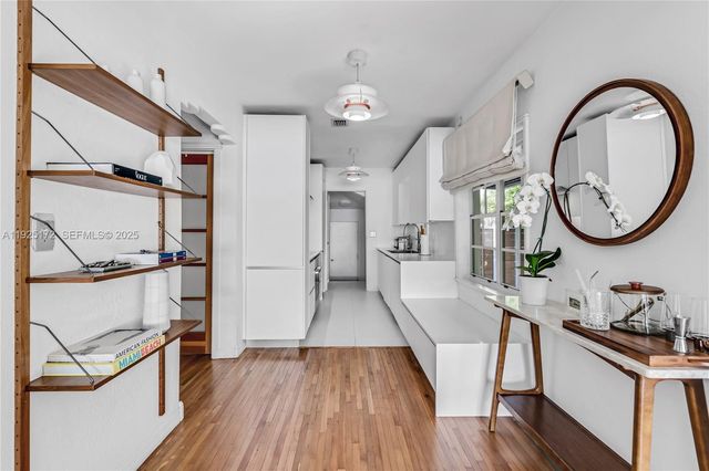 8 Century Ln, Miami Beach, FL 33139