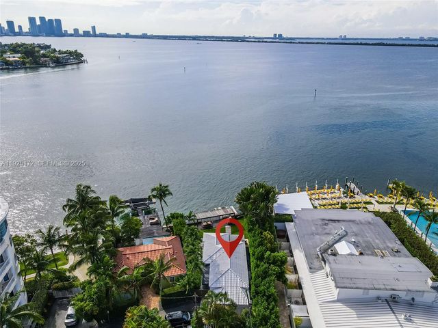 8 Century Ln, Miami Beach, FL 33139