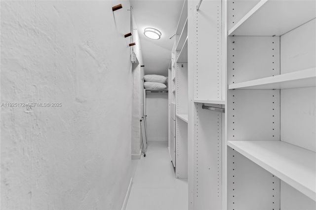 8 Century Ln, Miami Beach, FL 33139