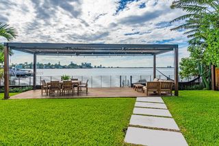 8 Century Ln, Miami Beach, FL 33139