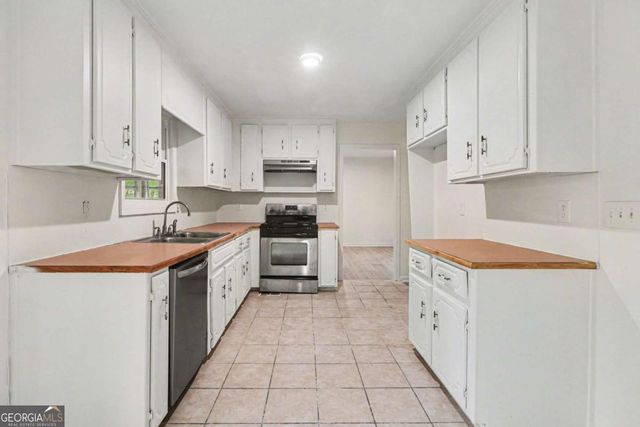 2227 Mcquiston Drive SW, Marietta, GA 30064