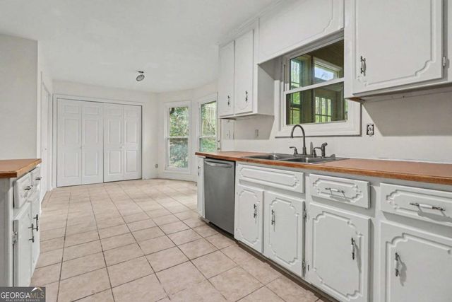 2227 Mcquiston Drive SW, Marietta, GA 30064