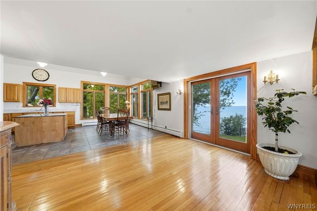5316 Lake Shore Road, Hamburg, NY 14075