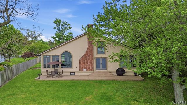 5316 Lake Shore Road, Hamburg, NY 14075