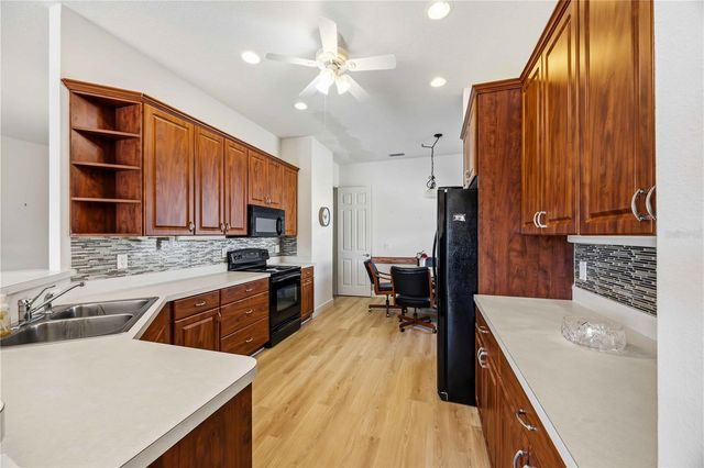 4218 64TH DRIVE E, Sarasota, FL 34243