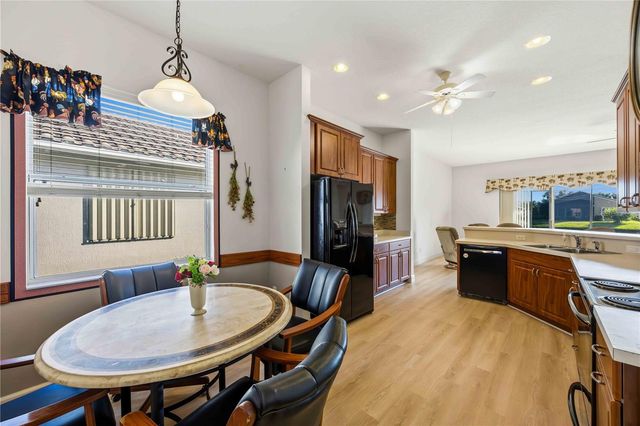 4218 64TH DRIVE E, Sarasota, FL 34243