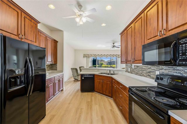 4218 64TH DRIVE E, Sarasota, FL 34243