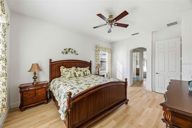 4218 64TH DRIVE E, Sarasota, FL 34243