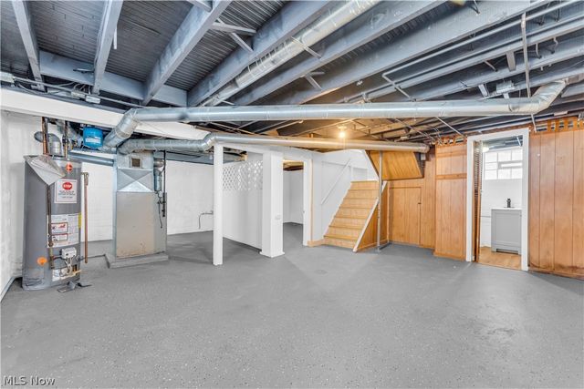 4933 E 109th Street, Garfield Heights, OH 44125