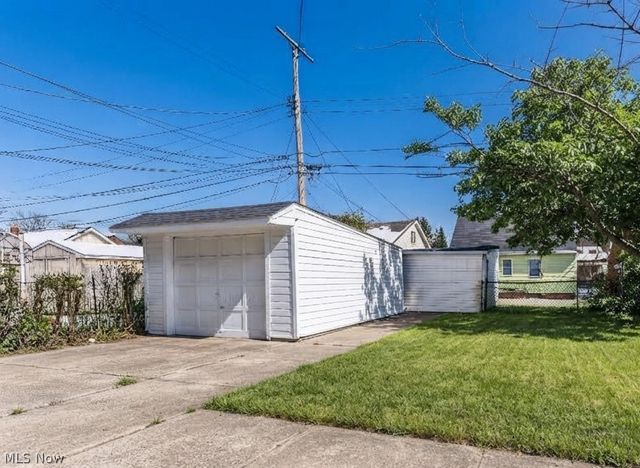 4933 E 109th Street, Garfield Heights, OH 44125