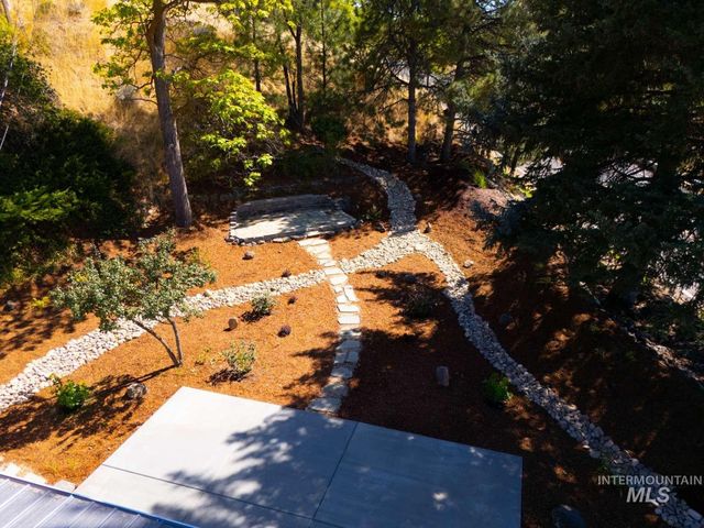 1005 E Aldape Ct, Boise, ID 83712