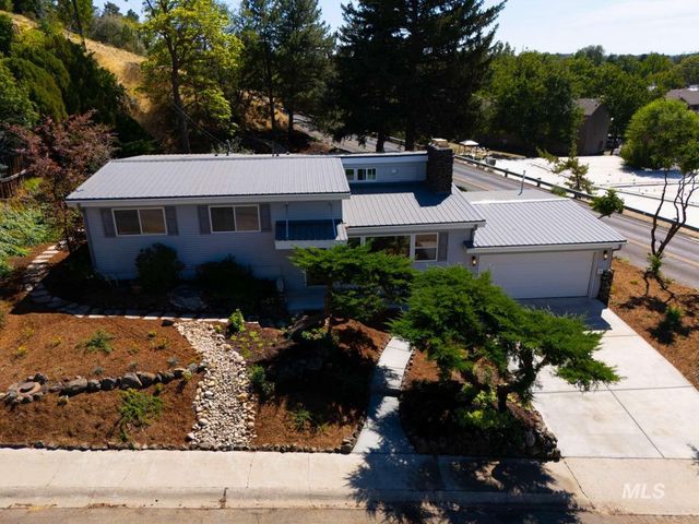1005 E Aldape Ct, Boise, ID 83712