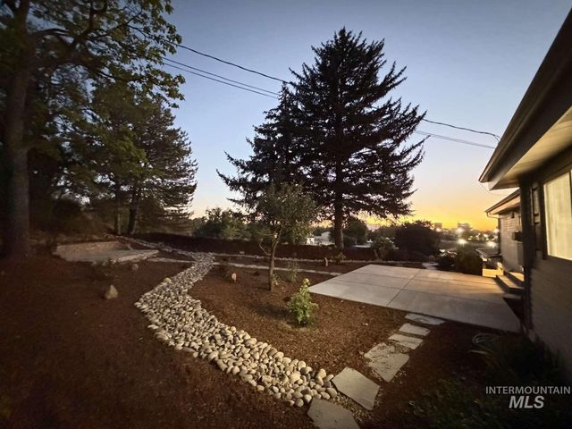 1005 E Aldape Ct, Boise, ID 83712
