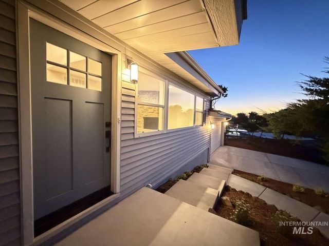 1005 E Aldape Ct, Boise, ID 83712
