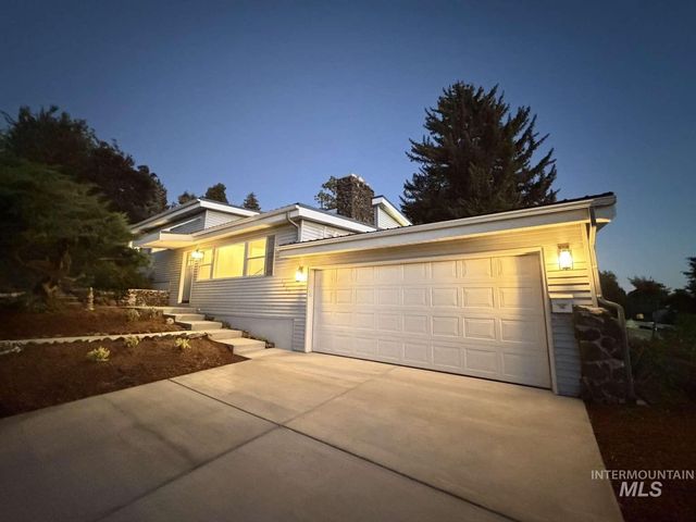 1005 E Aldape Ct, Boise, ID 83712