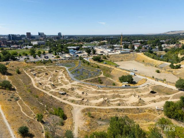 1005 E Aldape Ct, Boise, ID 83712