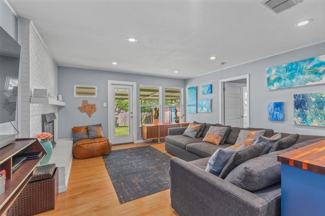 8303 Lazy LN, Austin, TX 78757