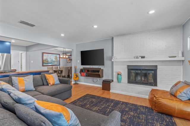 8303 Lazy LN, Austin, TX 78757