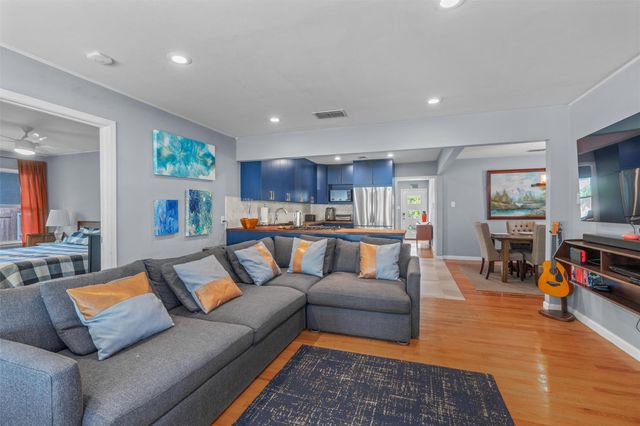 8303 Lazy LN, Austin, TX 78757