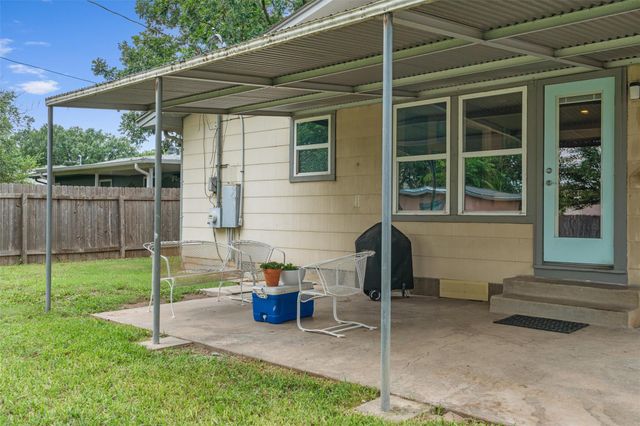 8303 Lazy LN, Austin, TX 78757