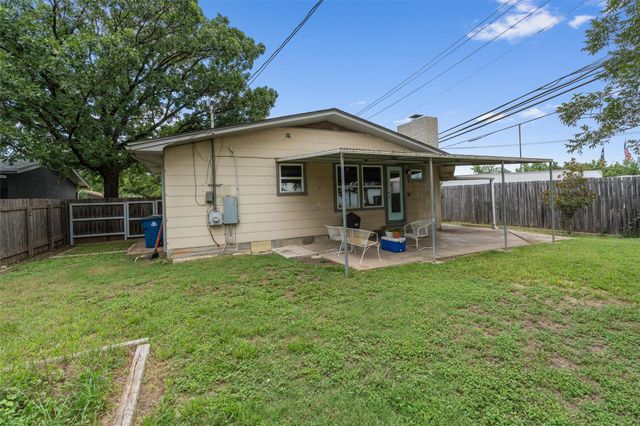 8303 Lazy LN, Austin, TX 78757