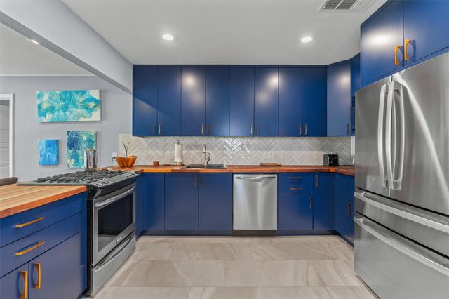8303 Lazy LN, Austin, TX 78757