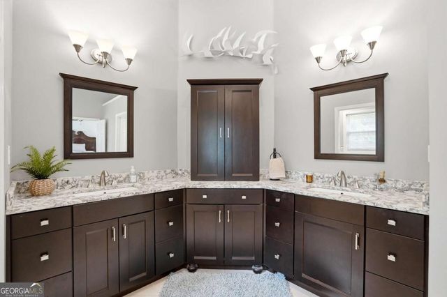 4040 Delamar Drive, Cumming, GA 30041