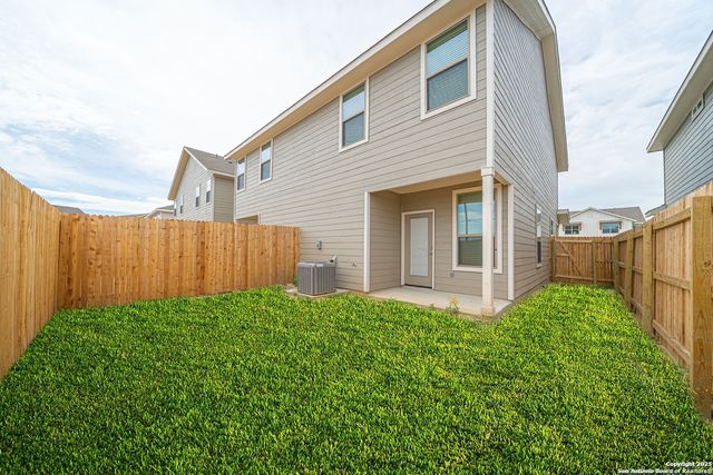 2527 Lynwood Bend, San Antonio, TX 78245